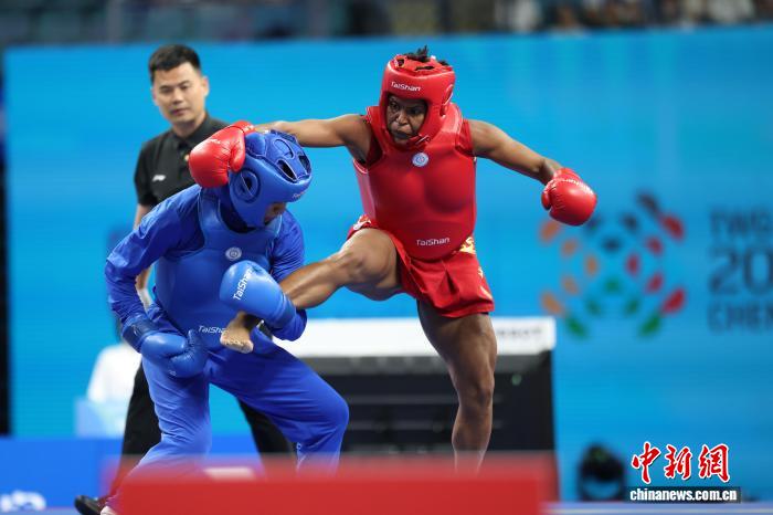 成都世运会上的一个人的世运代表团：微光如炬