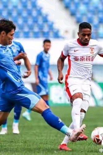 长春亚泰客场掀翻佛山南狮 三连胜创中甲历史
