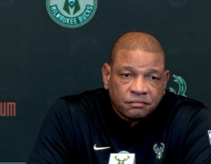 雄鹿主帅里弗斯盛赞哈登传球能力 指出其对球队